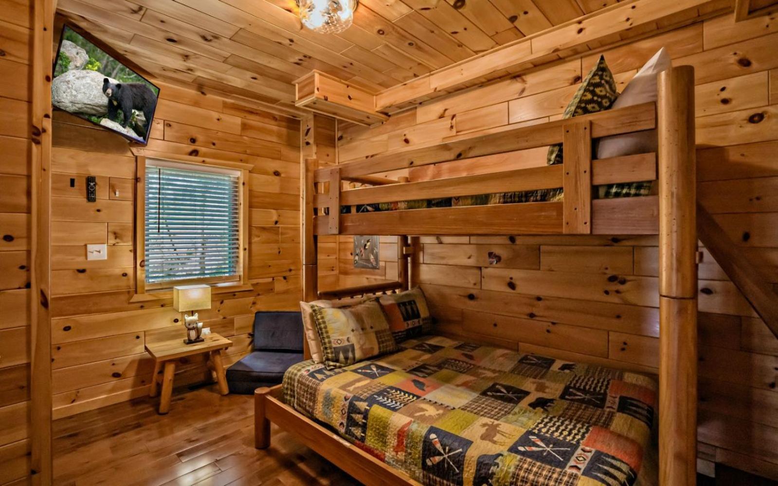 Beartastic Mountain View Lodge ガトリンバーグ エクステリア 写真