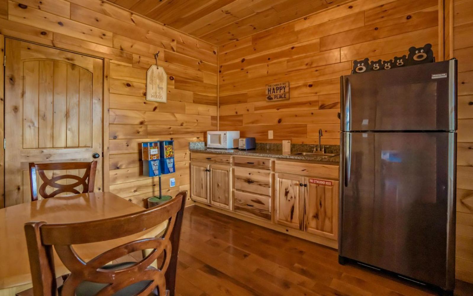 Beartastic Mountain View Lodge ガトリンバーグ エクステリア 写真