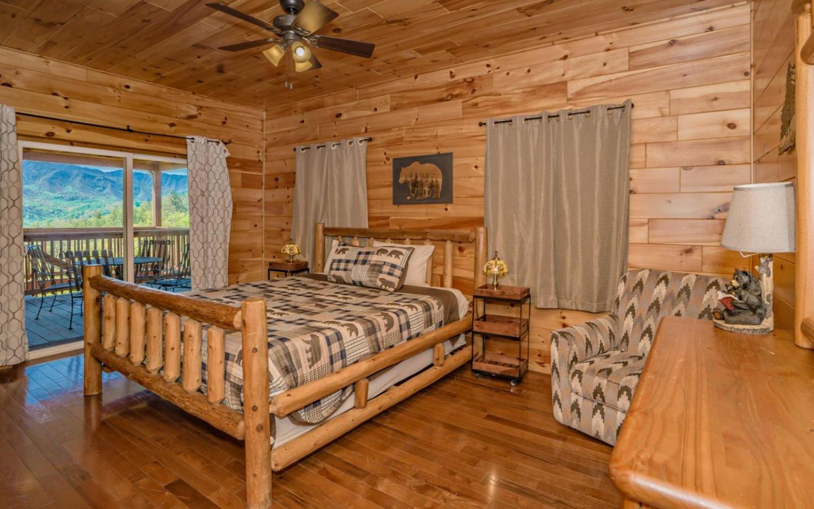 Beartastic Mountain View Lodge ガトリンバーグ エクステリア 写真