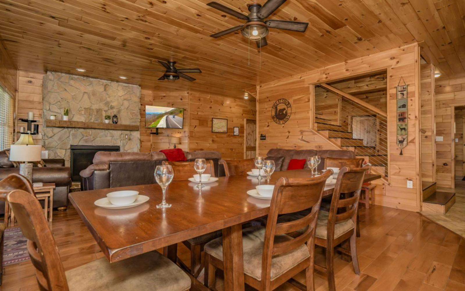 Beartastic Mountain View Lodge ガトリンバーグ エクステリア 写真