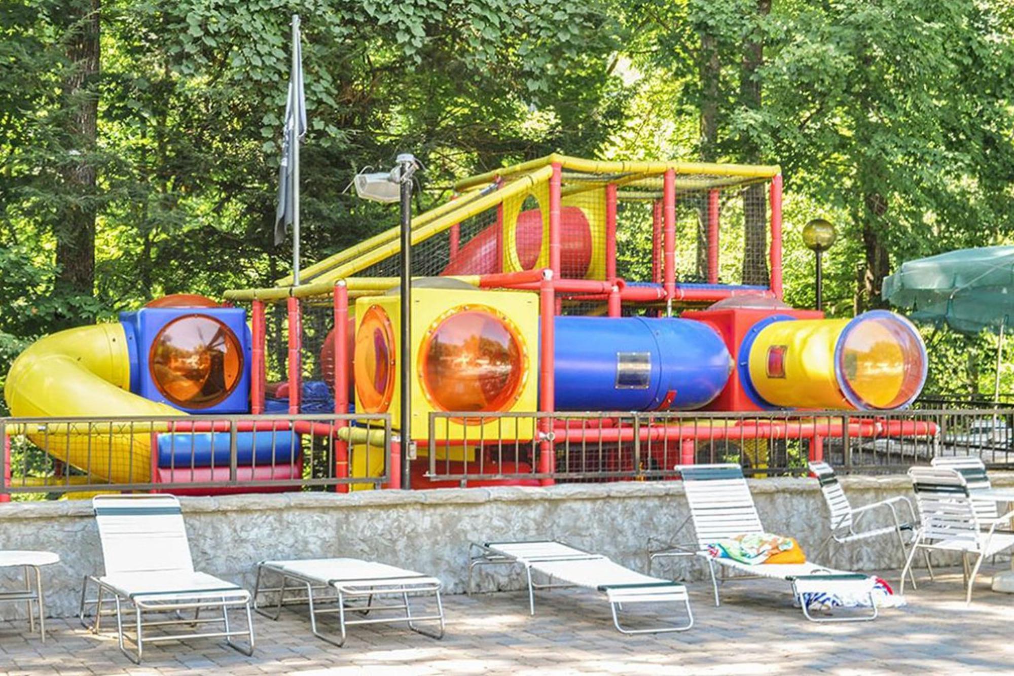 Beartastic Mountain View Lodge ガトリンバーグ エクステリア 写真